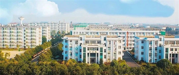 衡阳华岳高级中学高考复读部学校简介