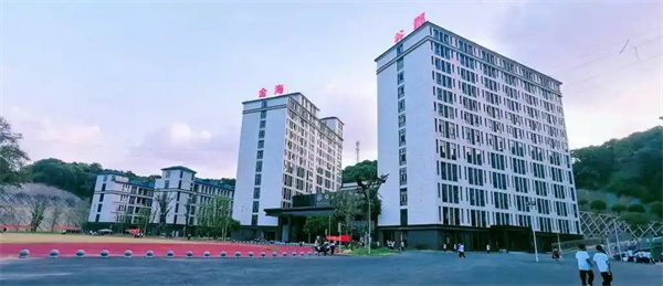 长沙市金海谷郡高级中学高考部学校特色