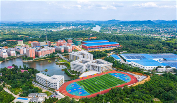 长沙市明达高级中学