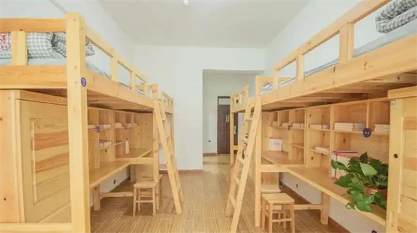 长沙金律艺术高级中学复读特色解析：双轨教育+精细化管理  