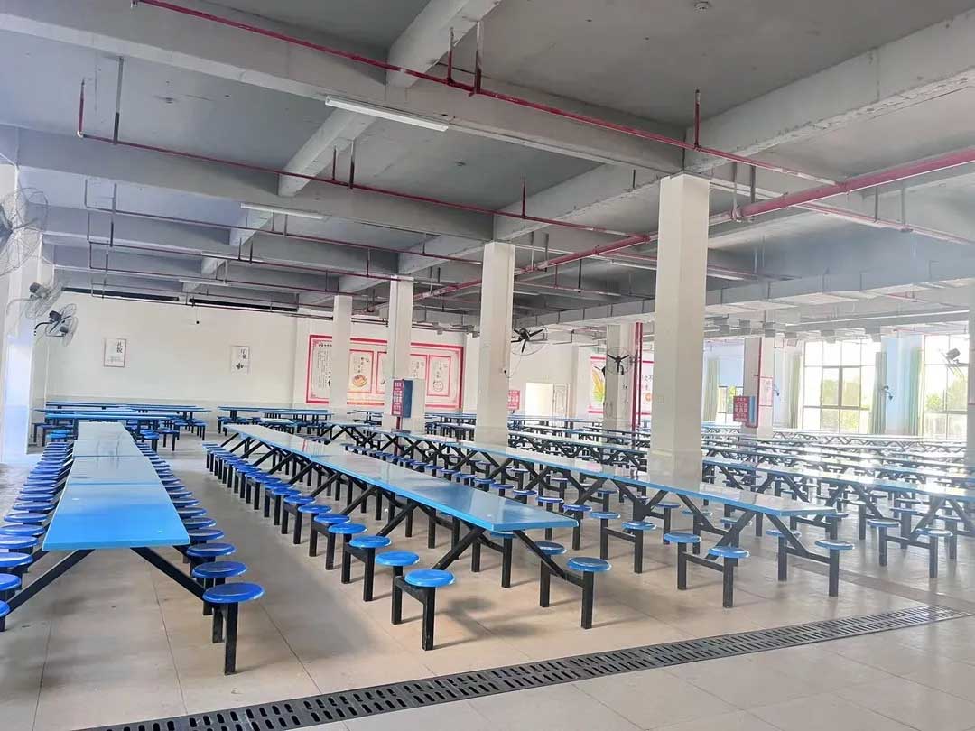 邵阳市湘智鸿才中学复读部