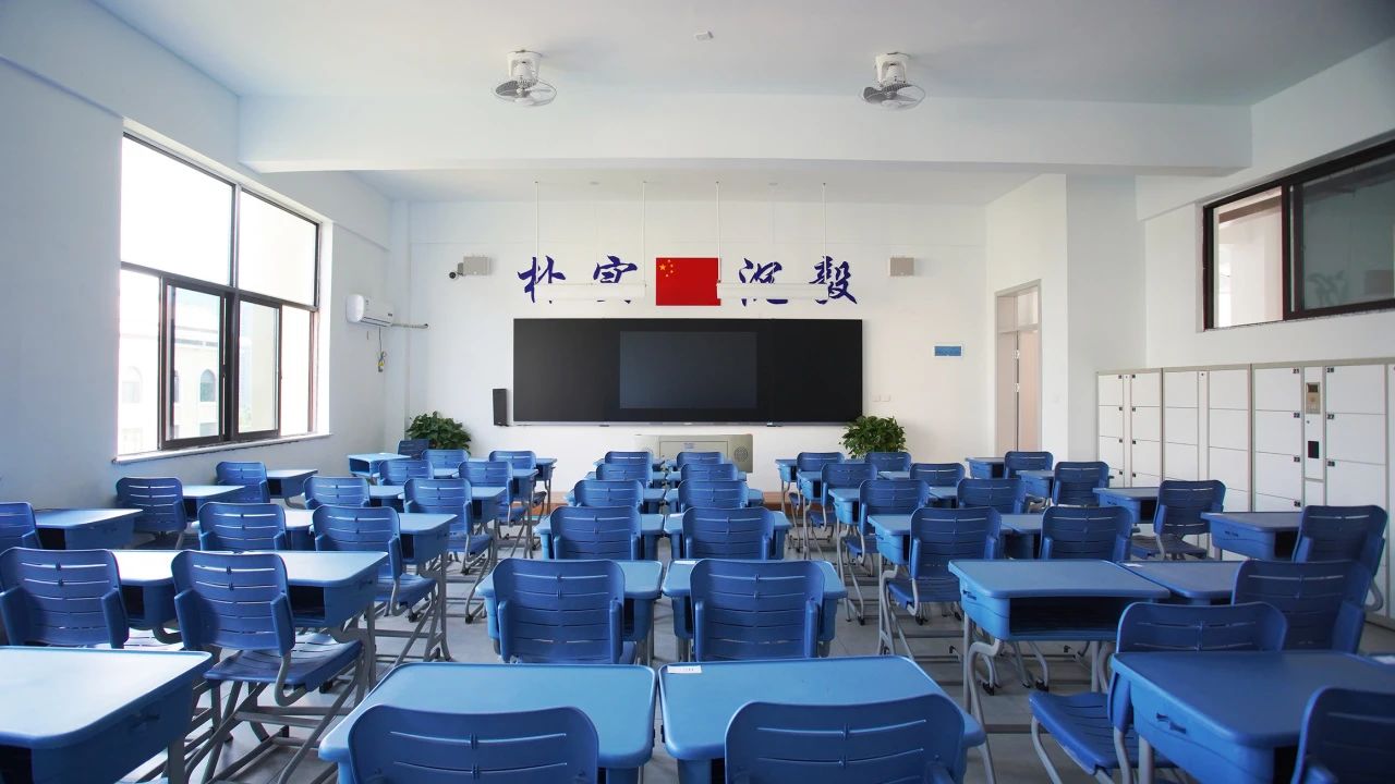 文郡洋沙湖中学复读部