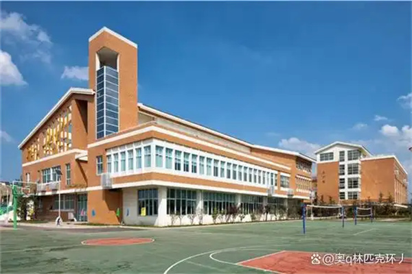 长沙市麓谷高级中学复读课程
