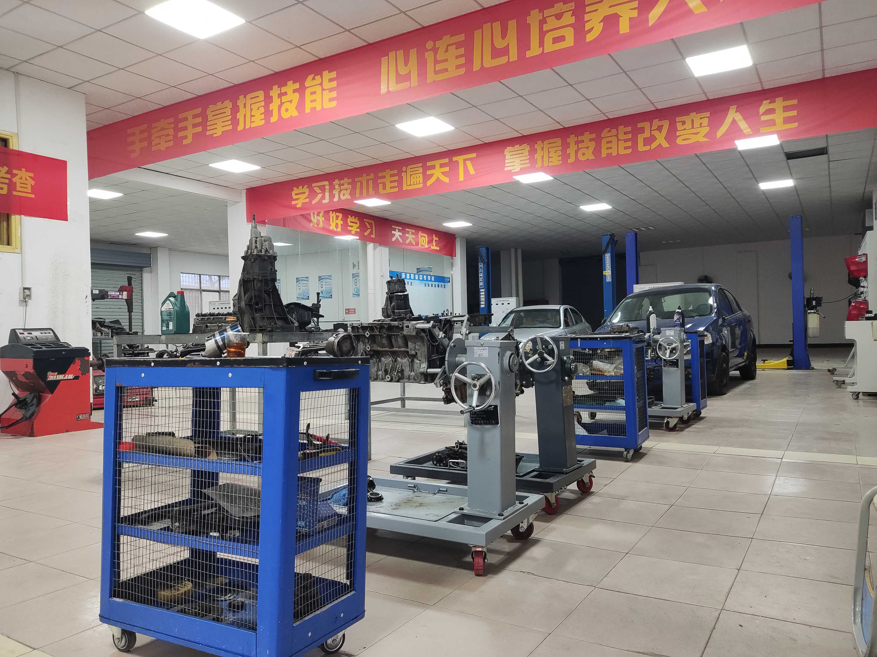 长沙环球职业中专是公立学校吗__长沙环球职业中专学校地址