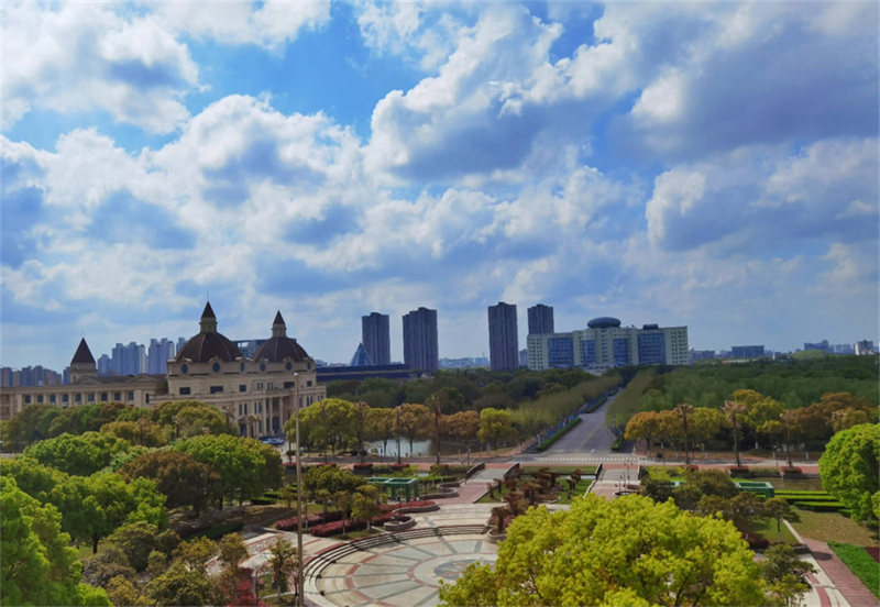 怀化市振华学校在哪里_怀化振华职业学校教师招聘信息_