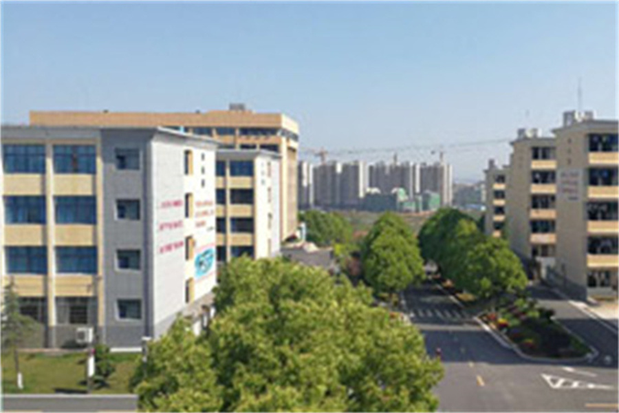 平江县职业技术学校