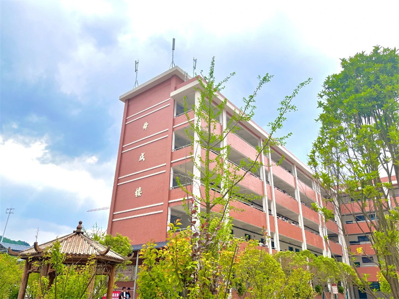 临武县玉潭学校