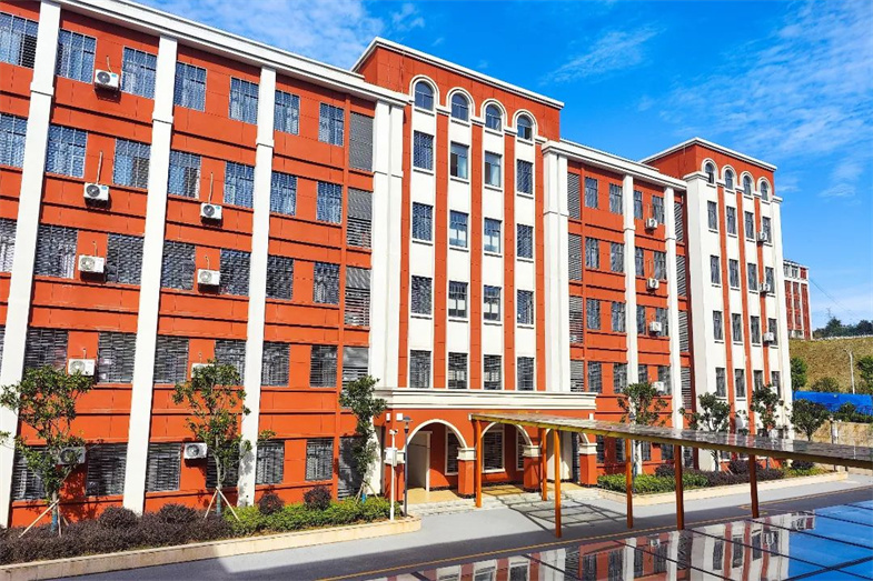 桂阳县展辉学校高复班