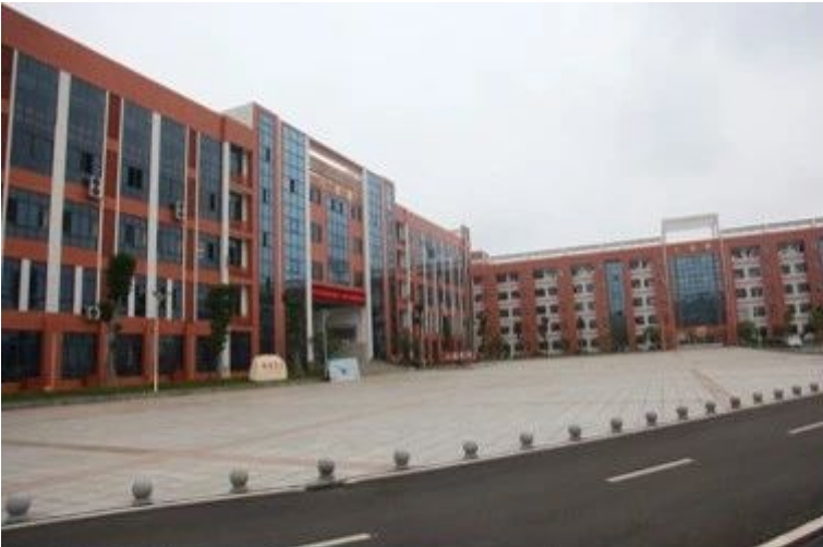 安仁县玉潭学校