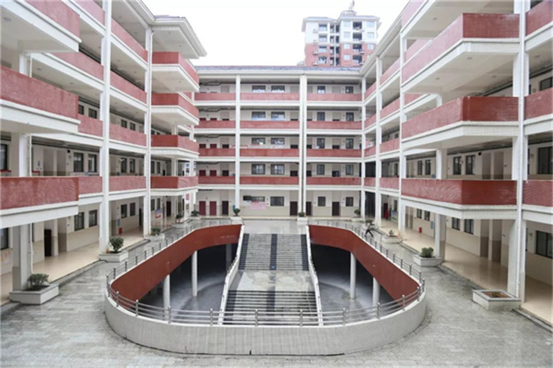 株洲市五雅中学