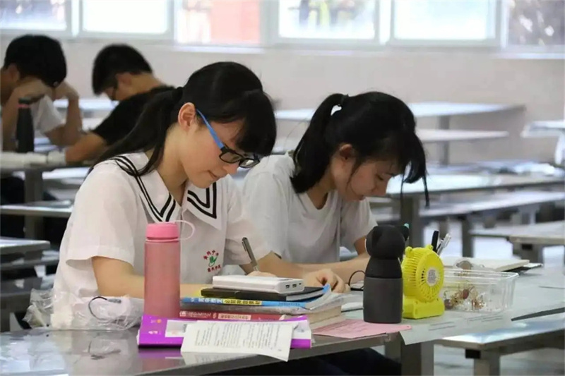 _永顺高三复读班_永顺高平金海复读班