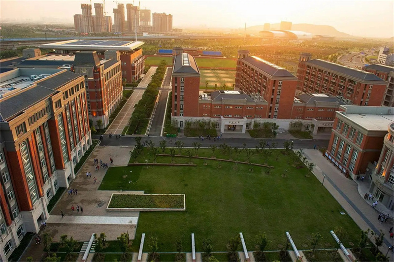 华鑫高复学校__华鑫复读学校学费