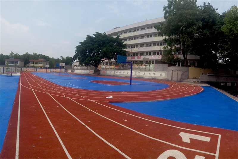 复读这一年，我帮 300 个孩子撕掉了 