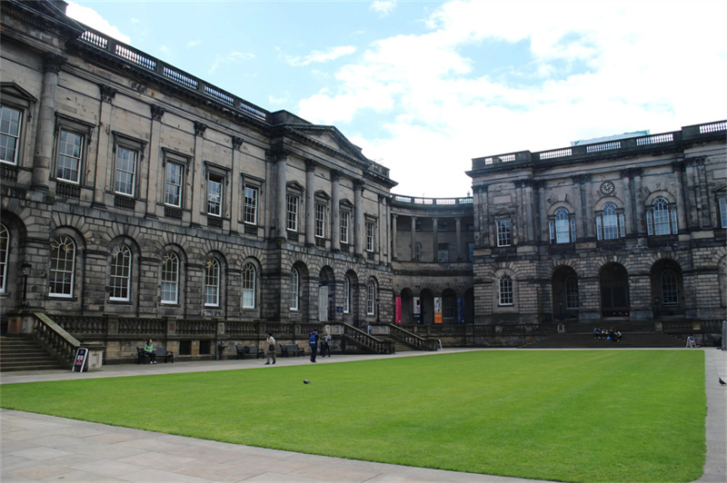 _专科如何逆袭_专科线复读有用吗