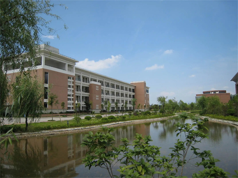 _北京东田造型学校住宿环境_钟南街义务学校和东沙湖学校
