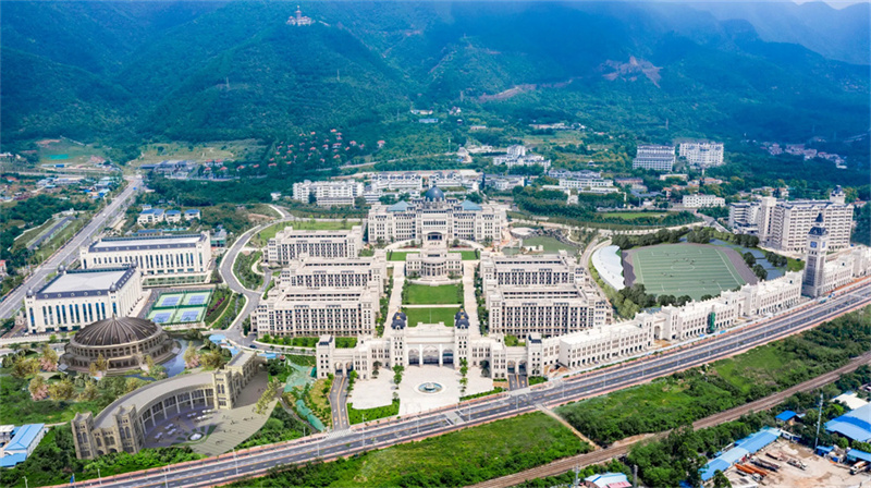 株洲轨道交通学校怎么样_株洲轨道学校_