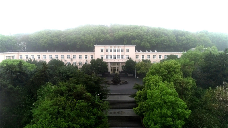 _岳阳洞庭复读班高考优势_岳阳洞庭高级复读学校