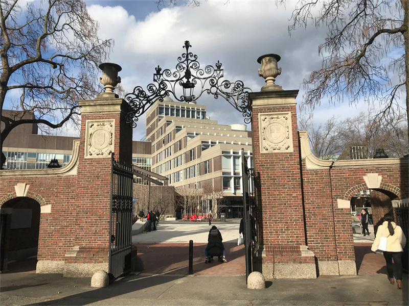 _株洲市北大公学附属高中怎么样_北大附属株洲公学学校是公办吗