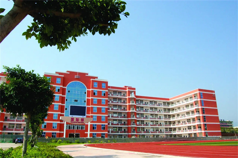 湖南龙骧交通学校专业__湖南龙骧交通学校校服图片